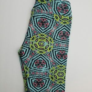 BNWOT OS LuLaRoe Leggings